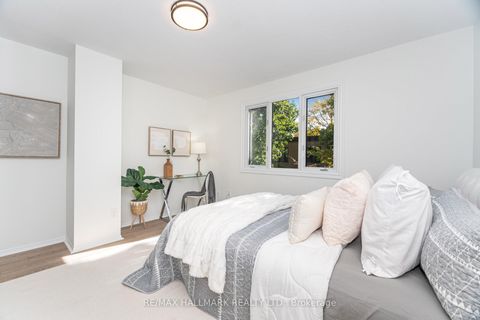 Photo 10 at #5 - 90 Kippendavie Avenue, The Beaches, Toronto
