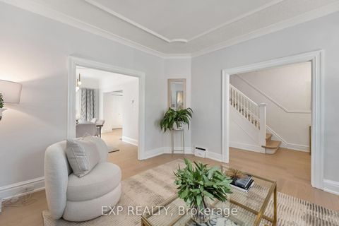 Photo 8 at 29 Grace Street, Bellwoods, Toronto