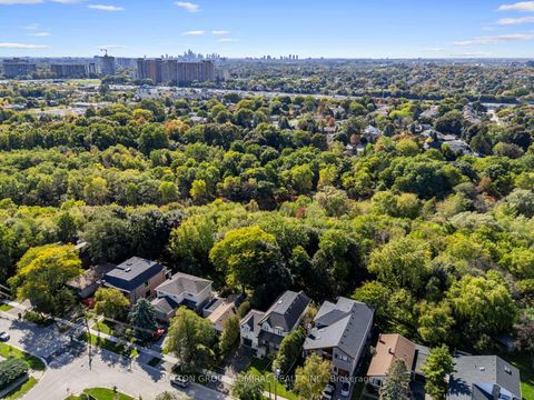 Photo 45 at 26 Puckeridge Crescent, West Deane, Toronto