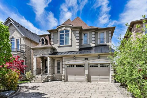 Photo 1 at 82 Heritage Estates Road, Patterson, Vaughan