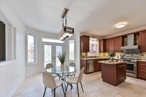 Photo 10 at 82 Heritage Estates Road, Patterson, Vaughan