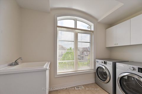 Photo 31 at 82 Heritage Estates Road, Patterson, Vaughan