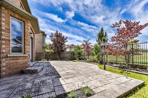 Photo 33 at 82 Heritage Estates Road, Patterson, Vaughan