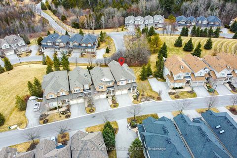 Photo 9 at 56 - 59 Stonecliffe Crescent, Aurora Estates, Aurora