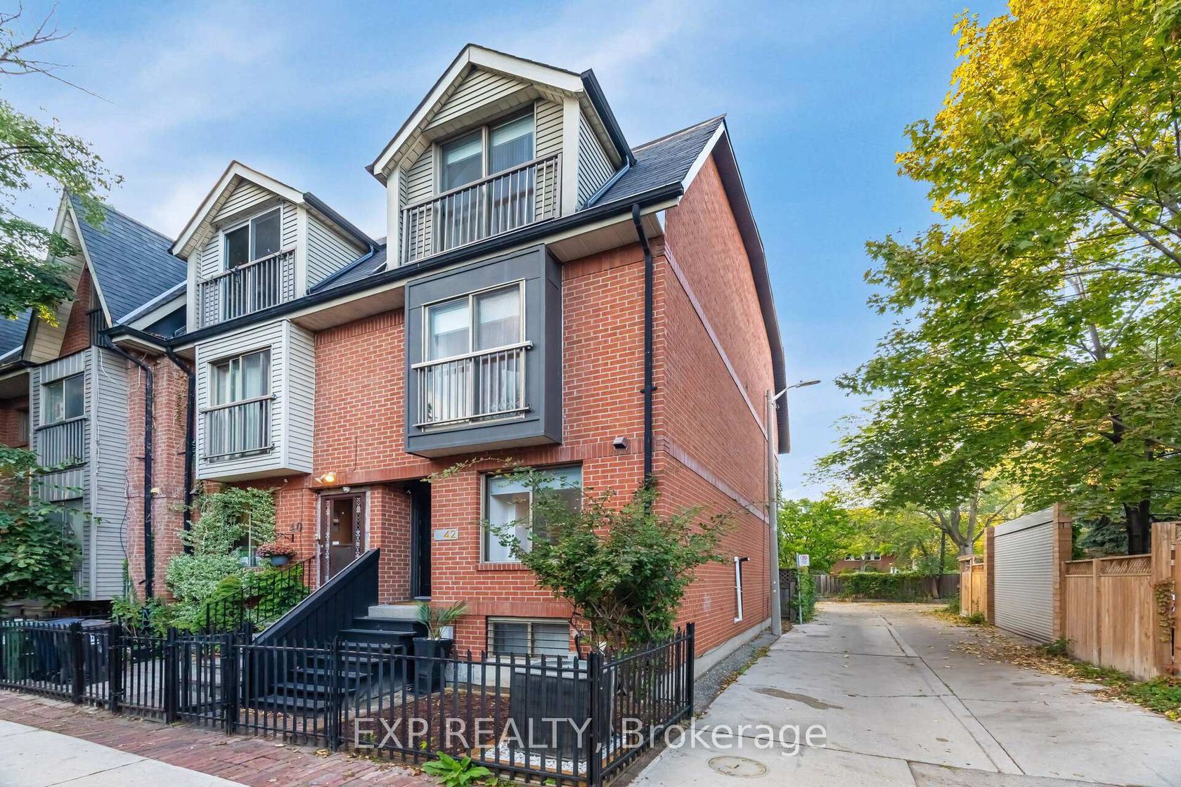 42 Wascana Avenue, Regent Park, Toronto 