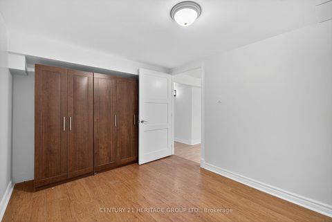 Photo 33 at 49 Bayview Parkway, Leslie Valley, Newmarket