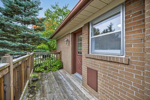 Photo 38 at 49 Bayview Parkway, Leslie Valley, Newmarket