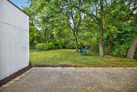 Photo 43 at 49 Bayview Parkway, Leslie Valley, Newmarket