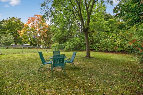 Photo 44 at 49 Bayview Parkway, Leslie Valley, Newmarket