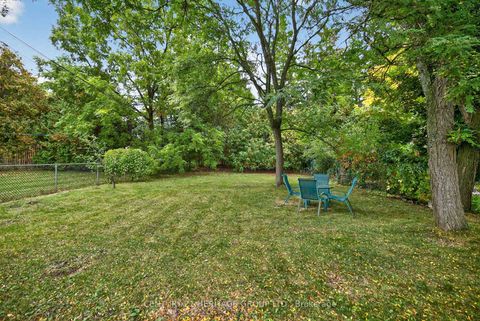 Photo 45 at 49 Bayview Parkway, Leslie Valley, Newmarket