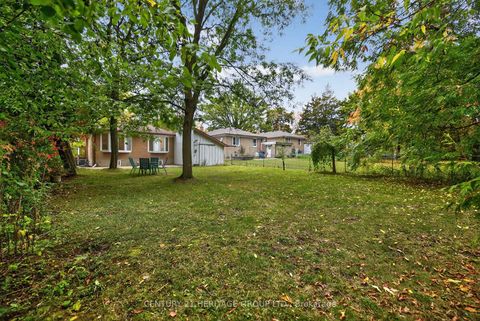 Photo 46 at 49 Bayview Parkway, Leslie Valley, Newmarket