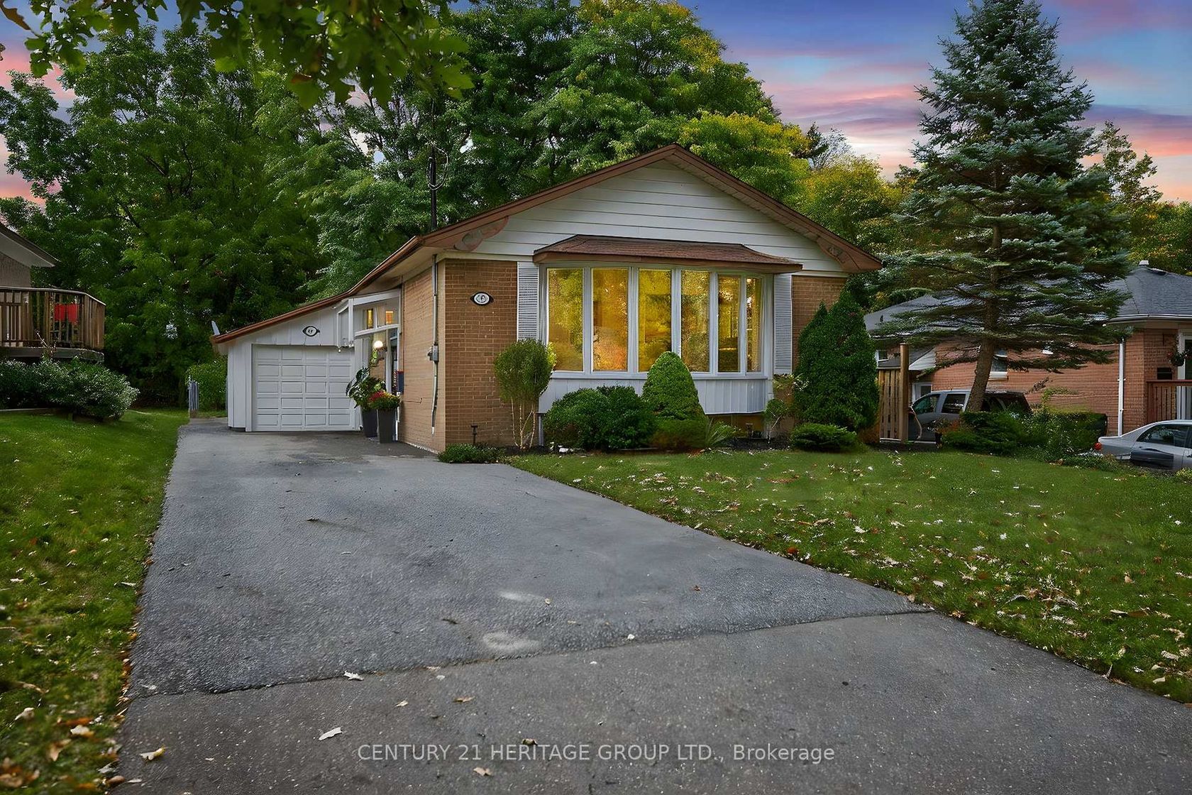49 Bayview Parkway, Leslie Valley, Newmarket photo number 2