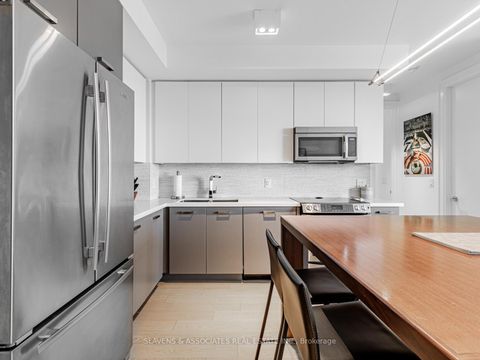Photo 2 at LPH01 - 60 Berwick Avenue, Eglinton, Toronto