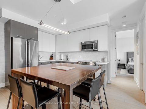 Photo 3 at LPH01 - 60 Berwick Avenue, Eglinton, Toronto