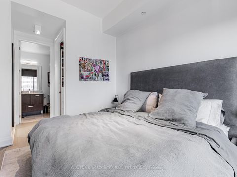 Photo 14 at LPH01 - 60 Berwick Avenue, Eglinton, Toronto