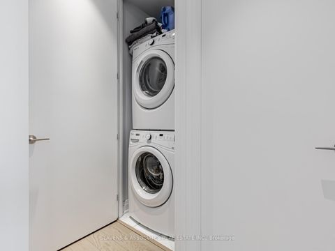 Photo 17 at LPH01 - 60 Berwick Avenue, Eglinton, Toronto