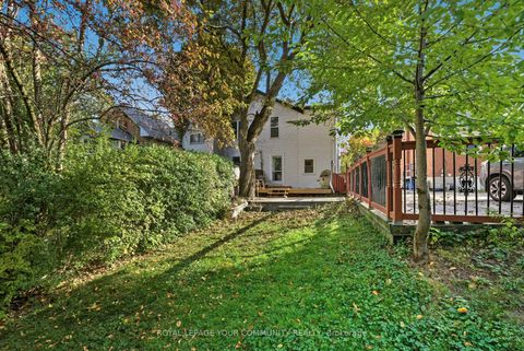 Photo 21 at 30 Elizabeth Street S, Mill Pond, Richmond Hill