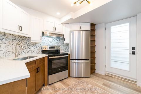 Photo 24 at 43 Dunnett Drive, Ardagh, Barrie