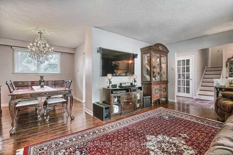 Photo 8 at 17 Hill Drive, Hills of St Andrew, Aurora