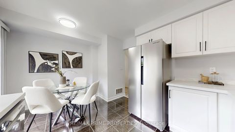 Photo 11 at 205 - 19 Rosebank Drive, Malvern, Toronto