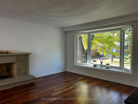 Photo 5 at 271 Iredale Road, Mill Pond, Richmond Hill