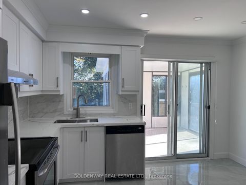 Photo 11 at 271 Iredale Road, Mill Pond, Richmond Hill