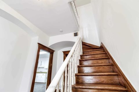 Photo 2 at 18-20 Reuben Street, Aurora Village, Aurora