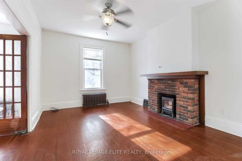 Photo 3 at 18-20 Reuben Street, Aurora Village, Aurora