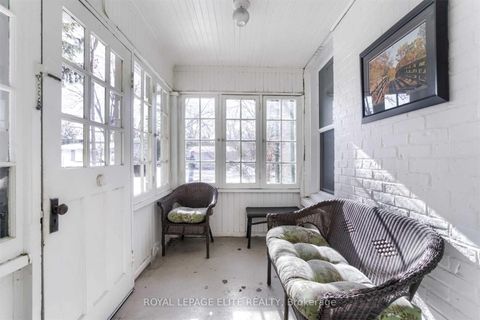 Photo 4 at 18-20 Reuben Street, Aurora Village, Aurora