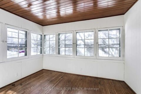 Photo 5 at 18-20 Reuben Street, Aurora Village, Aurora