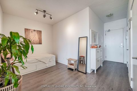 Photo 13 at 525 - 99 The Donway West, Don Mills, Toronto