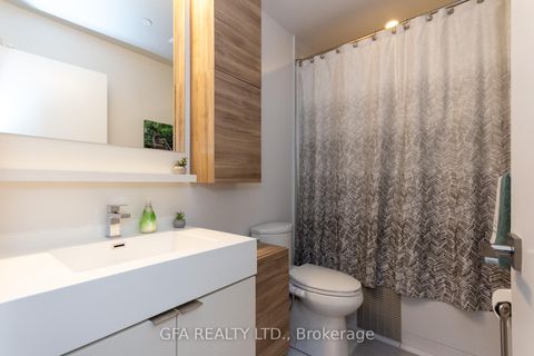 Photo 13 at 606 - 28 Avondale Avenue, Willowdale East, Toronto