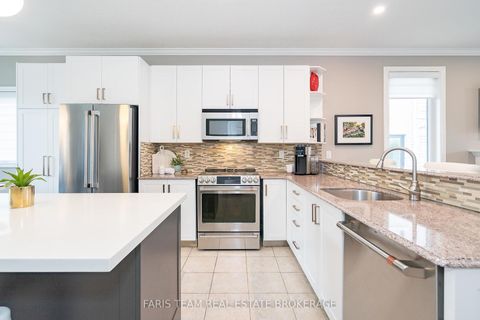 Photo 6 at 135 Sandringham Drive, Shore, Barrie Photo 6 at 135 Sandringham Drive, Shore, Barrie