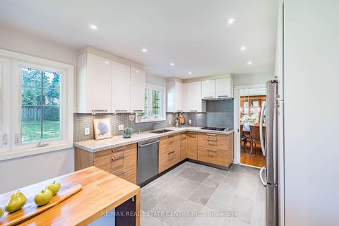 Photo 14 at 16 Aylesbury Road, Rosethorn, Toronto