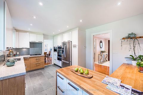 Photo 15 at 16 Aylesbury Road, Rosethorn, Toronto