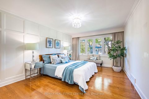 Photo 26 at 16 Aylesbury Road, Rosethorn, Toronto