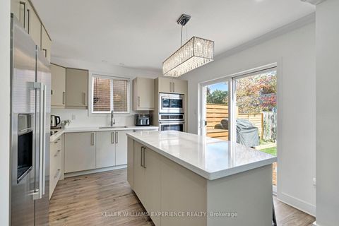 Photo 12 at 91 Butternut Drive, Holly, Barrie