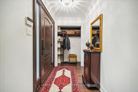 Photo 4 at 31 Mountfield Crescent, Brownridge, Vaughan