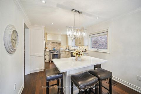 Photo 14 at 31 Mountfield Crescent, Brownridge, Vaughan Photo 14 at 31 Mountfield Crescent, Brownridge, Vaughan