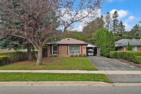 Photo 5 at 68 Aurora Heights Drive, Aurora Heights, Aurora