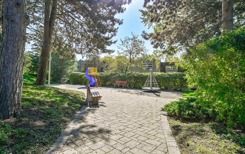 Photo 27 at 10 Village Green Way, Henry Farm, Toronto