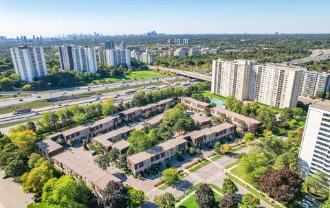 Photo 40 at 10 Village Green Way, Henry Farm, Toronto