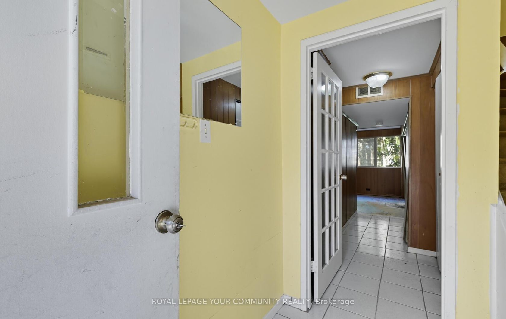 Photo 3 at 10 Village Green Way, Henry Farm, Toronto Photo 3 at 10 Village Green Way, Henry Farm, Toronto