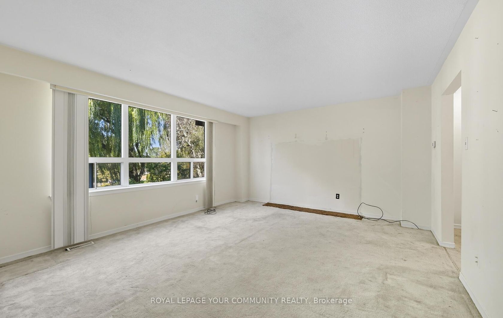 Photo 7 at 10 Village Green Way, Henry Farm, Toronto Photo 7 at 10 Village Green Way, Henry Farm, Toronto