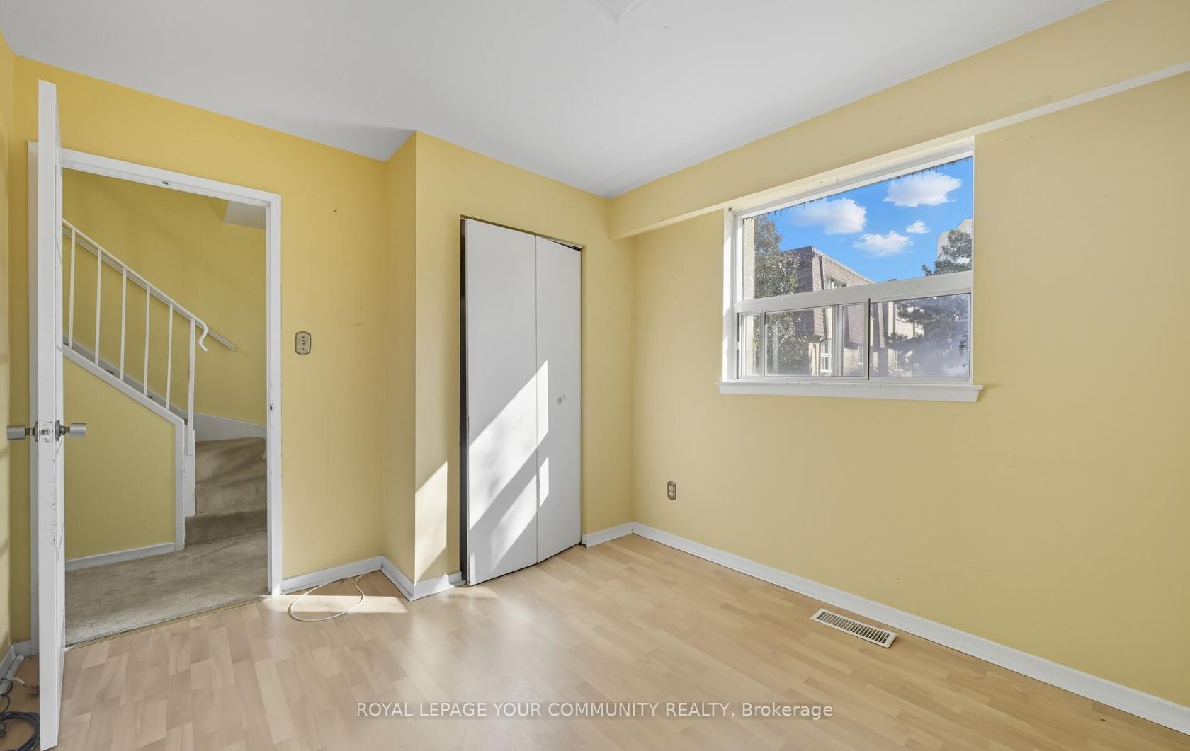 Photo 11 at 10 Village Green Way, Henry Farm, Toronto Photo 11 at 10 Village Green Way, Henry Farm, Toronto