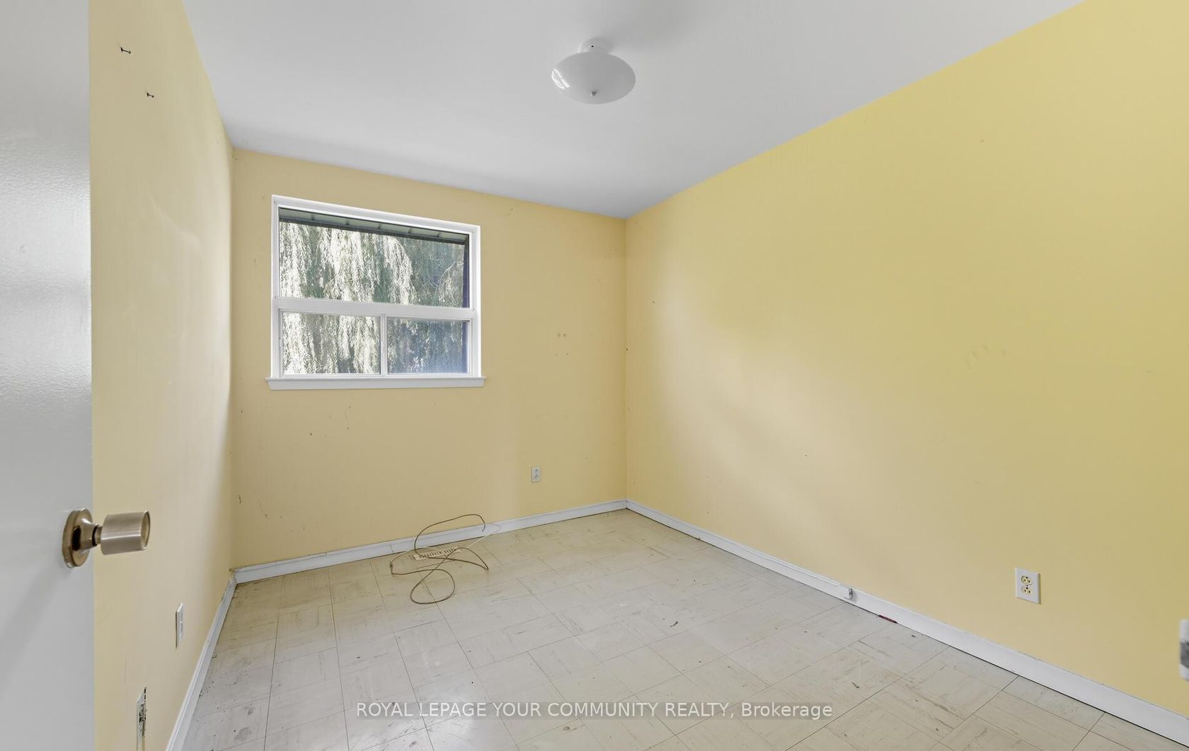 Photo 14 at 10 Village Green Way, Henry Farm, Toronto Photo 14 at 10 Village Green Way, Henry Farm, Toronto