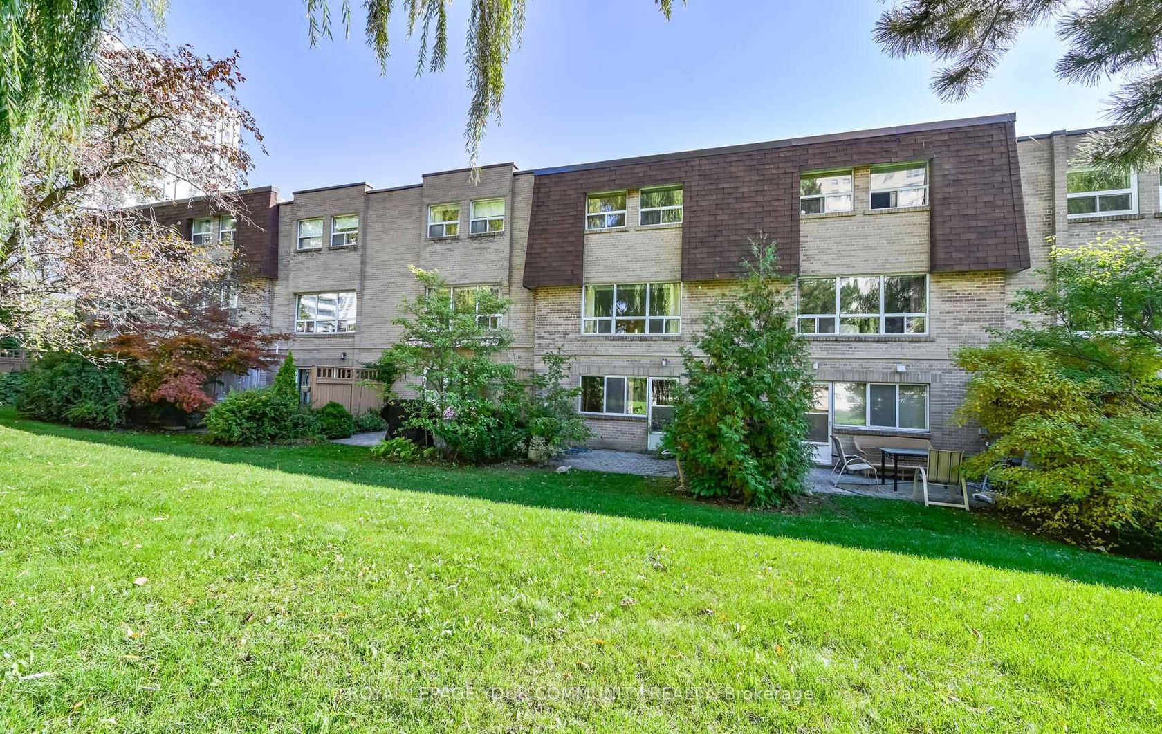 Photo 26 at 10 Village Green Way, Henry Farm, Toronto Photo 26 at 10 Village Green Way, Henry Farm, Toronto