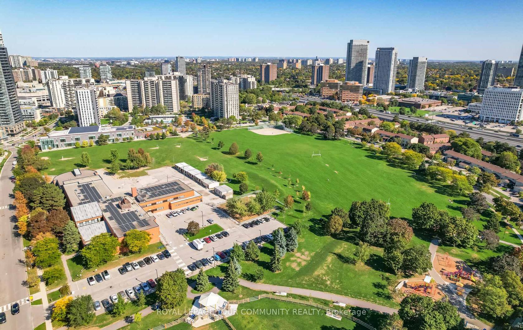 Photo 39 at 10 Village Green Way, Henry Farm, Toronto Photo 39 at 10 Village Green Way, Henry Farm, Toronto