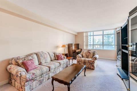 Photo 11 at 429 - 1091 Kingston Road, Cliffside, Toronto