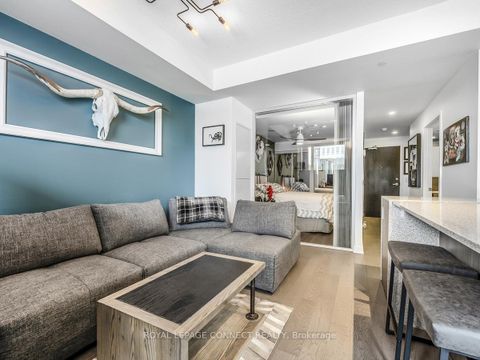 Photo 6 at 518 - 170 Sumach Street, Regent Park, Toronto